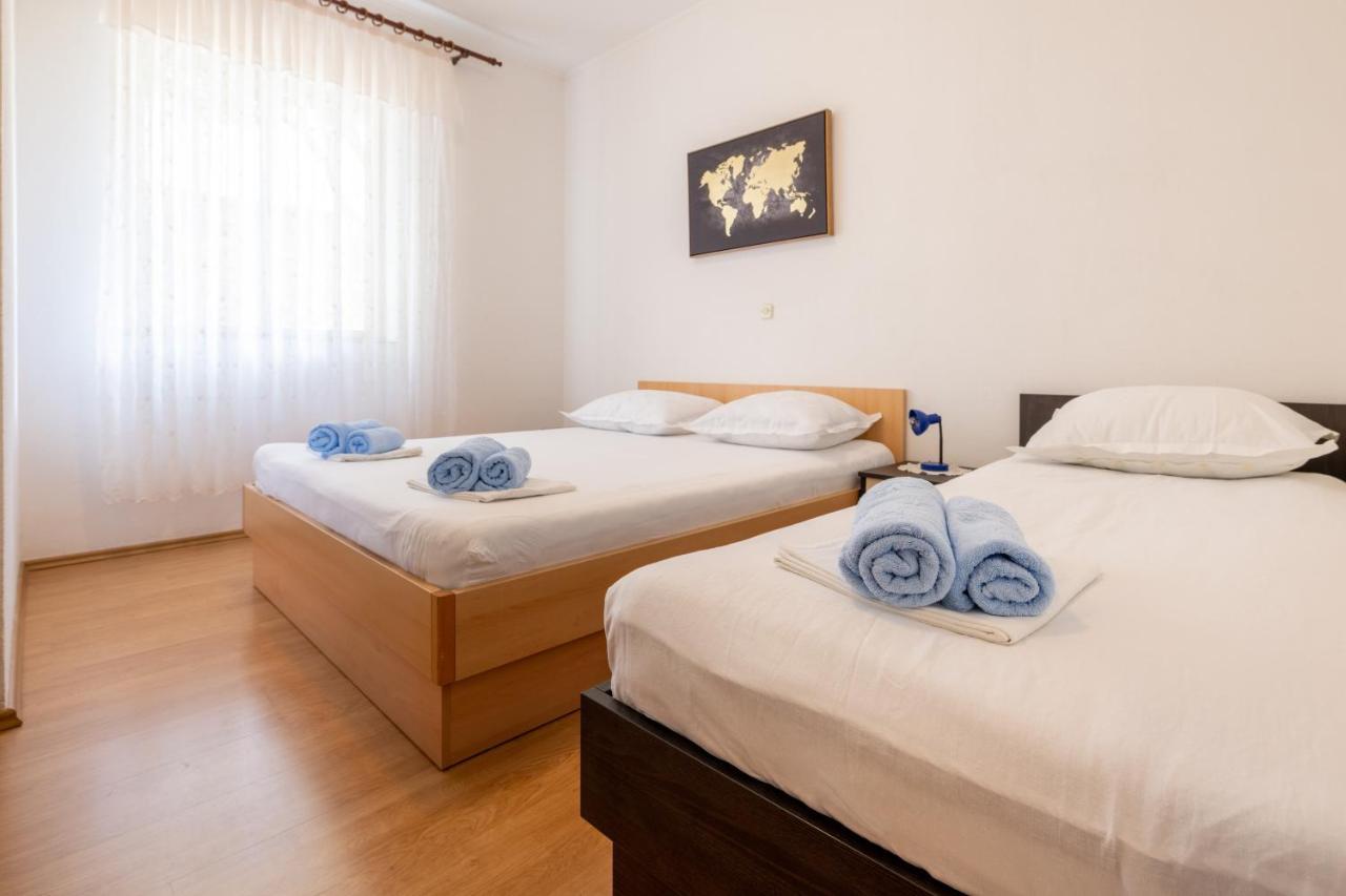 Apartment For 5 Makarska Dış mekan fotoğraf