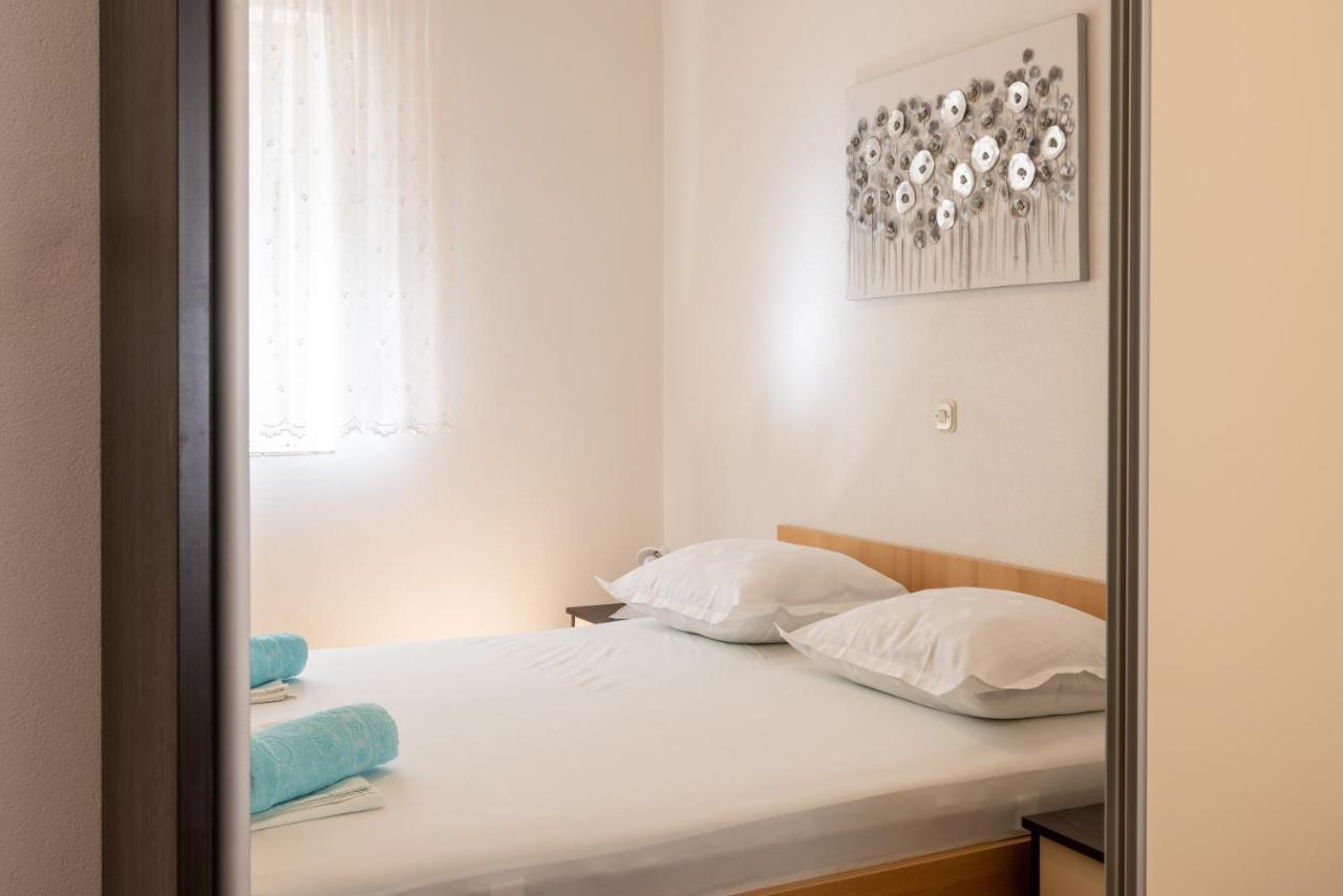 Apartment For 5 Makarska Dış mekan fotoğraf