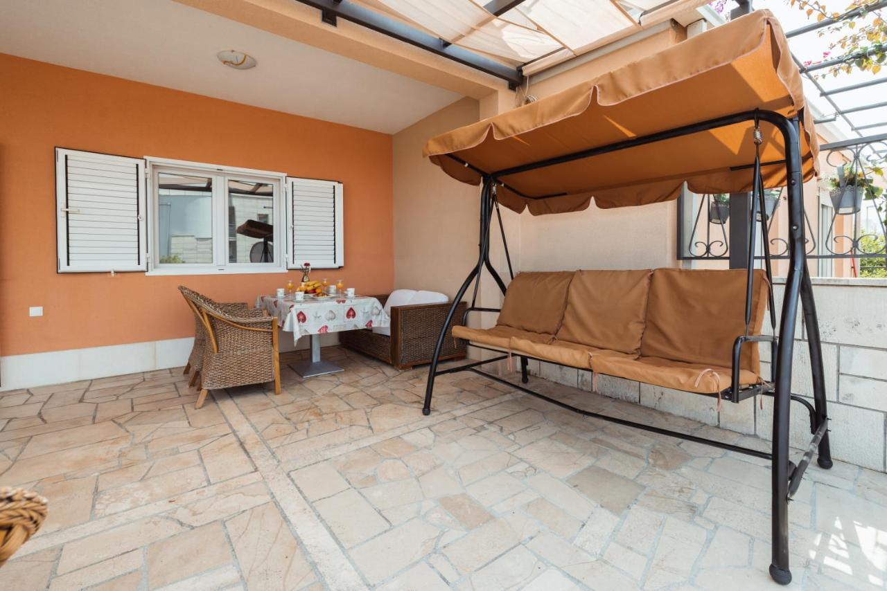 Apartment For 5 Makarska Dış mekan fotoğraf