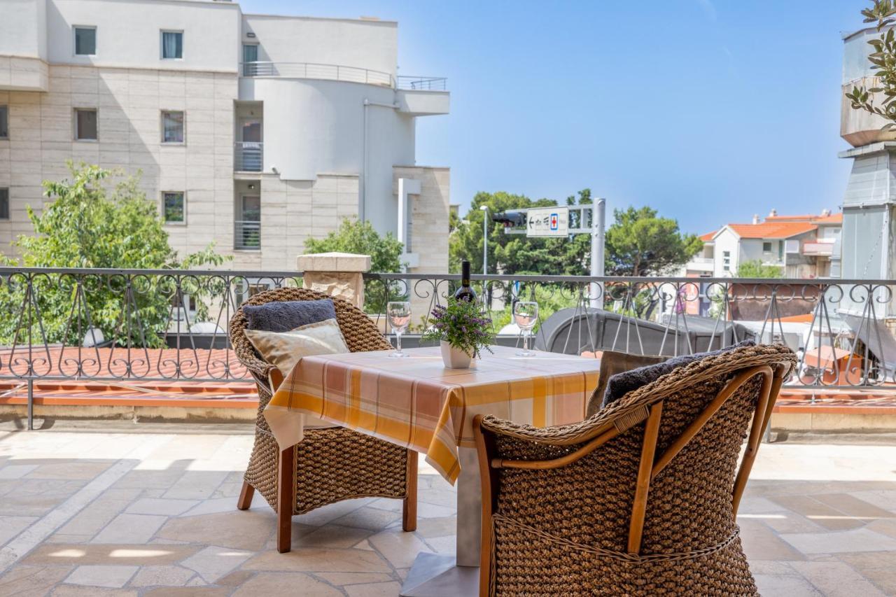 Apartment For 5 Makarska Dış mekan fotoğraf